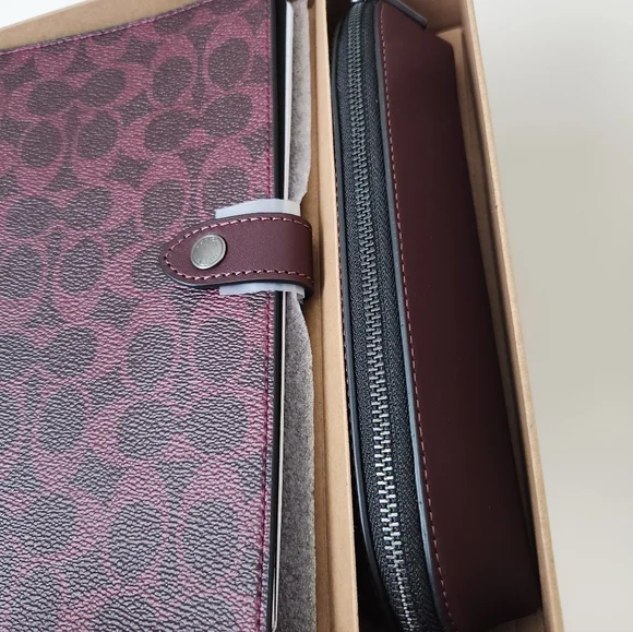 Coach Boxed Notebook And Pencil Case Set In Signature Canvas - Picture 5 of 9